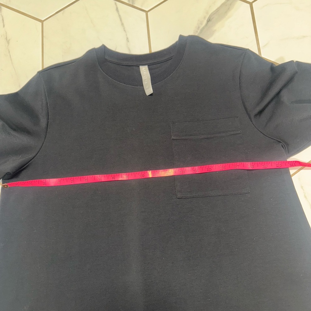 Women’s Athleta Black Gallery Tee‎ Medium - Picture 6 of 11
